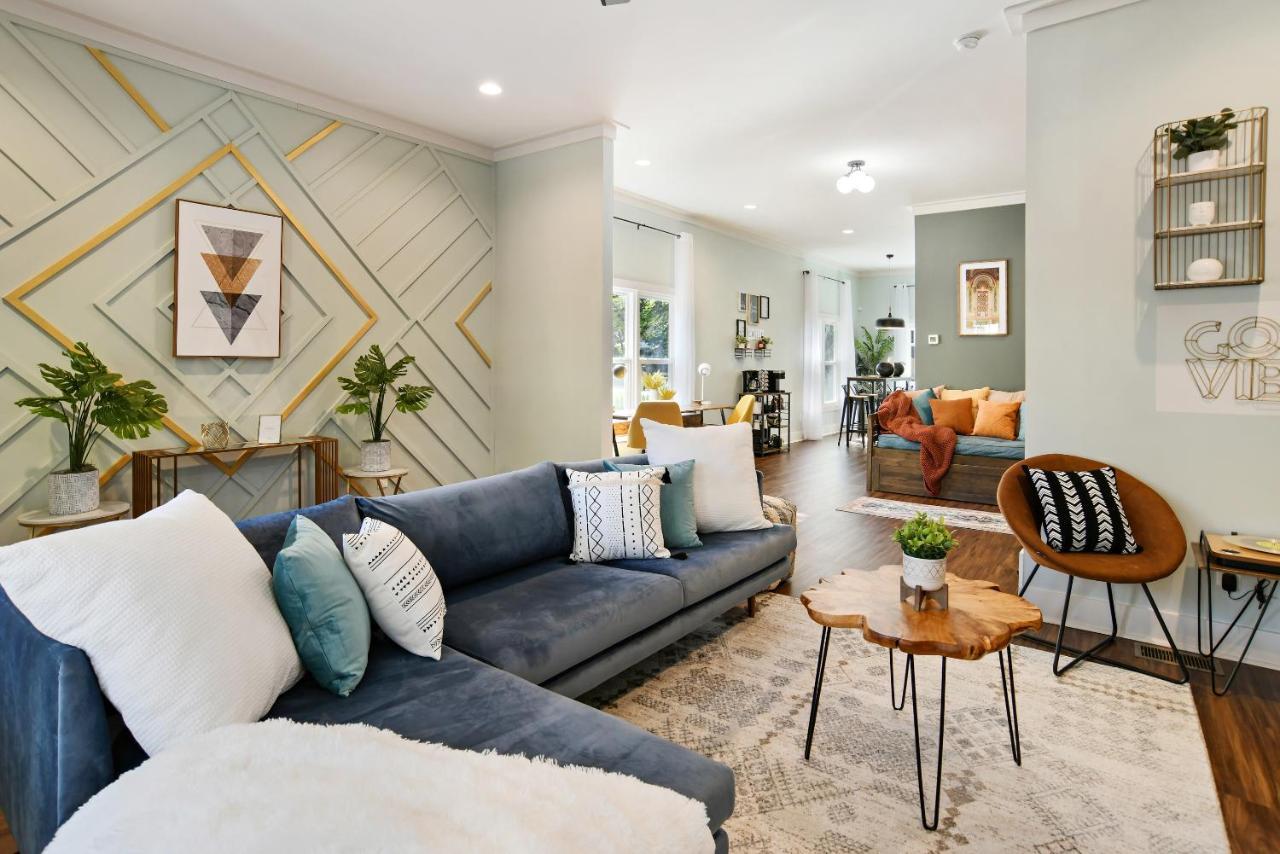 Sun Lit Modern Home With Good Vibes And Lots Of Coffee - Designedbydom Atlanta Exterior photo